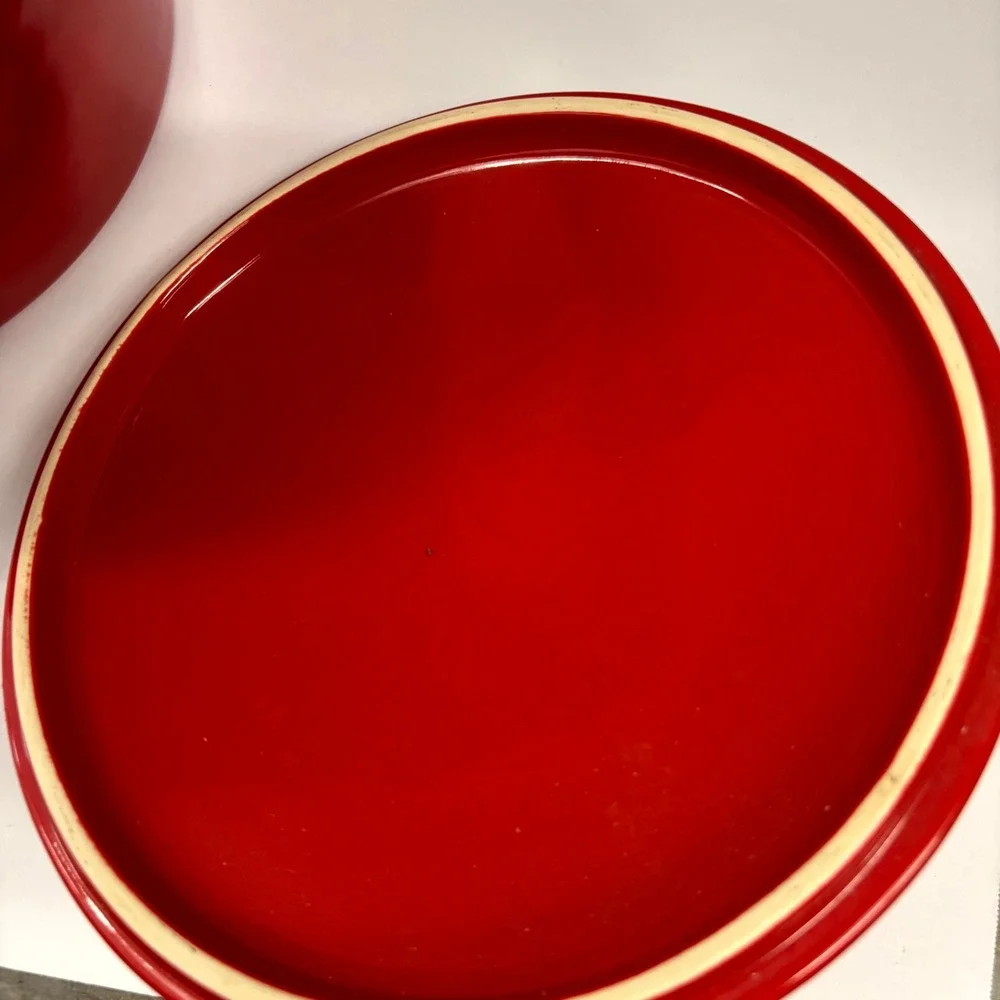 Red Ceramic Casserole Dish w/Lid 10